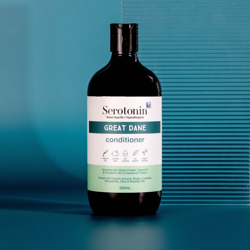 the best conditioner for Great Danes with sensitive skin smooth coat